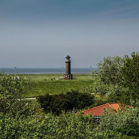 Strandhuus Holiday home